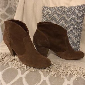 Nine West Brown Suede booties